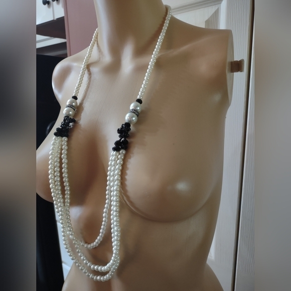 ESTATE women's beaded faux pearl necklace - Picture 2 of 3